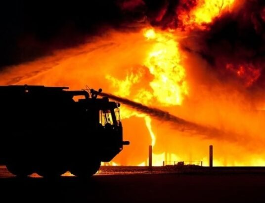 Georgia wildfire smoke and fire trucks
