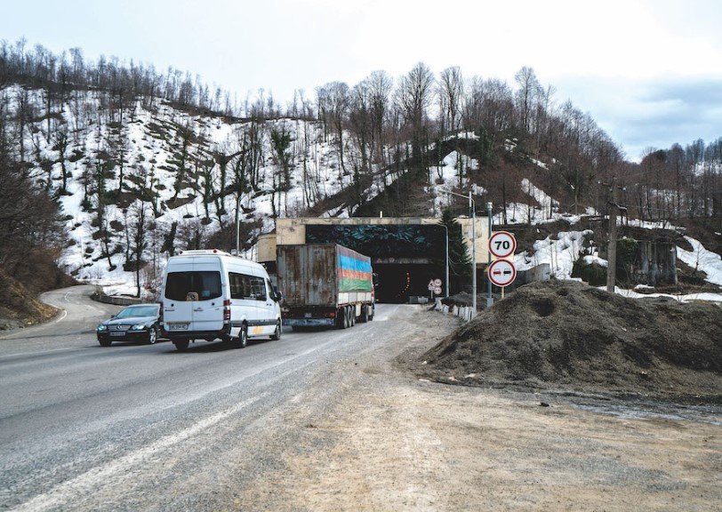 Kvesheti-Kobi road construction