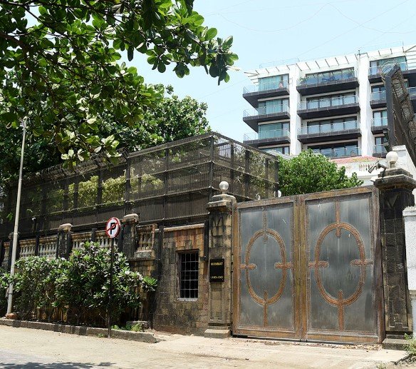 Shah Rukh Khan Bandra