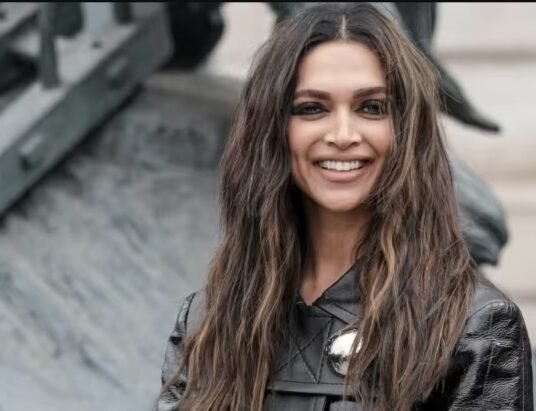 deepika padukone paris fashion