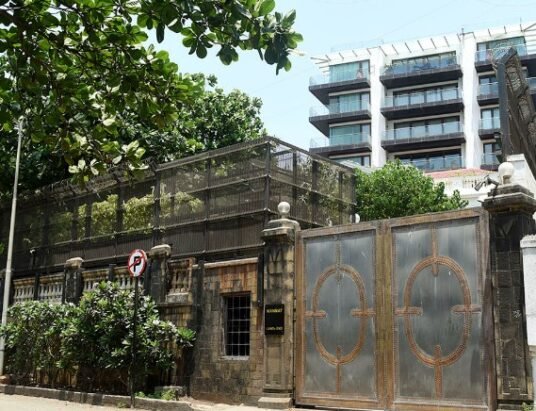 shah rukh khan mannat house