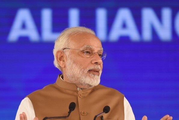 Narendra Modi addressing rally in Bhuj