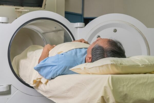 Bryan Johnson hyperbaric oxygen therapy chamber