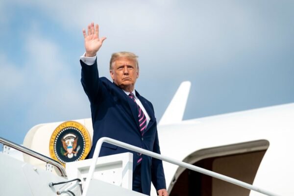 Donald Trump boarding Air Force