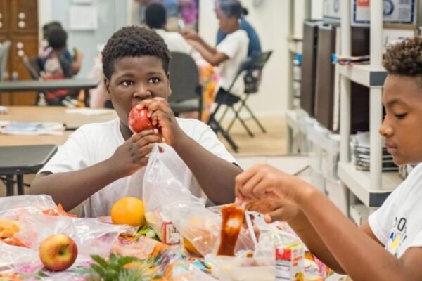Food distribution for children in Habersham County Georgia
