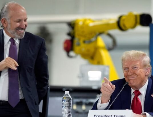 Howard Lutnick and Donald Trump