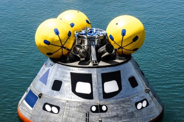 artemis ii orion capsule recovery drill