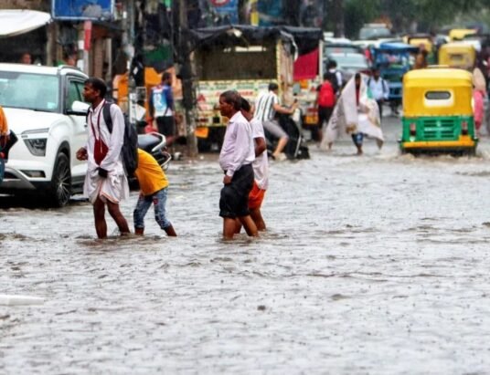 Delhi rain waterlogging Kamala Nagar