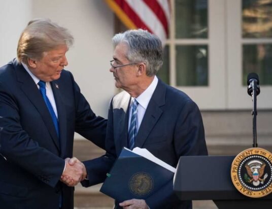 Trump Powell