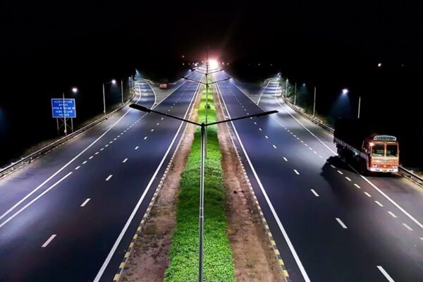 indian highway traffic rear end collision road