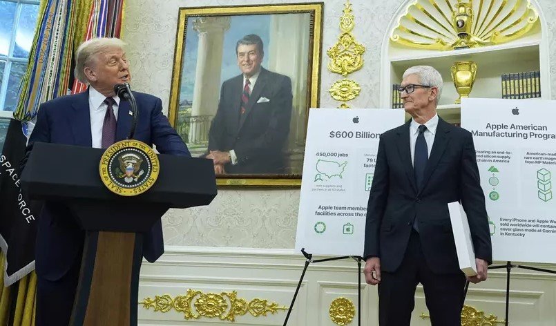 apple ceo tim cook trump us investment gold souvenir