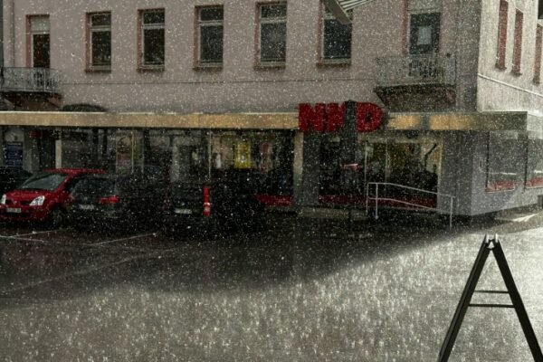 heavy rain in city