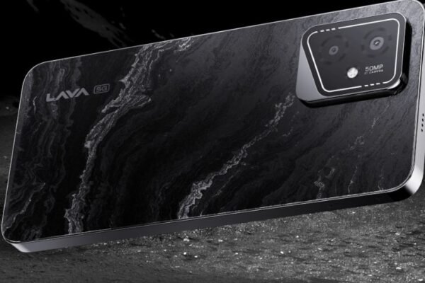lava play ultra 5g smartphone