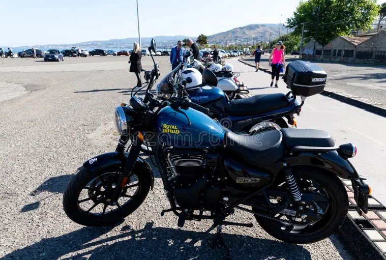 royal enfield meteor 350 blue