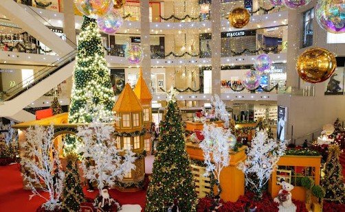 festive shopping crowd