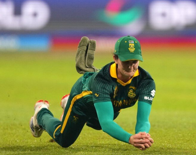women's cricket match rain