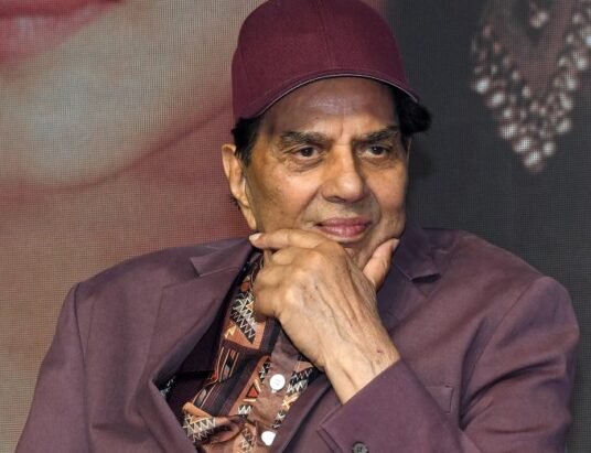 Dharmendra actor
