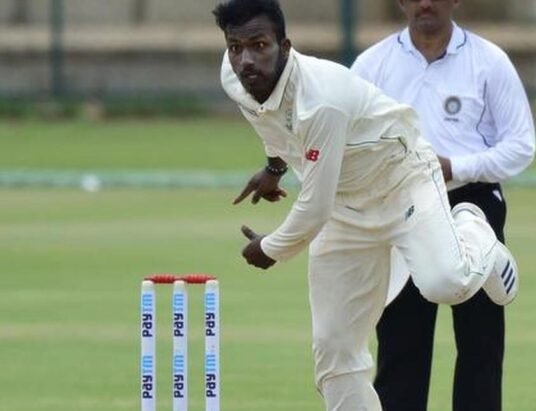 Senuran Muthusamy cricket