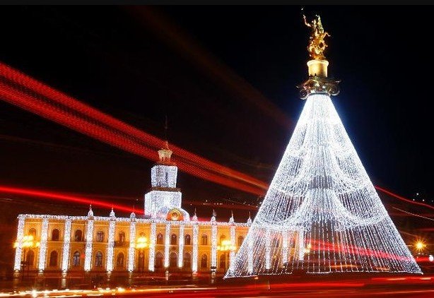 Georgia town square Christmas lights