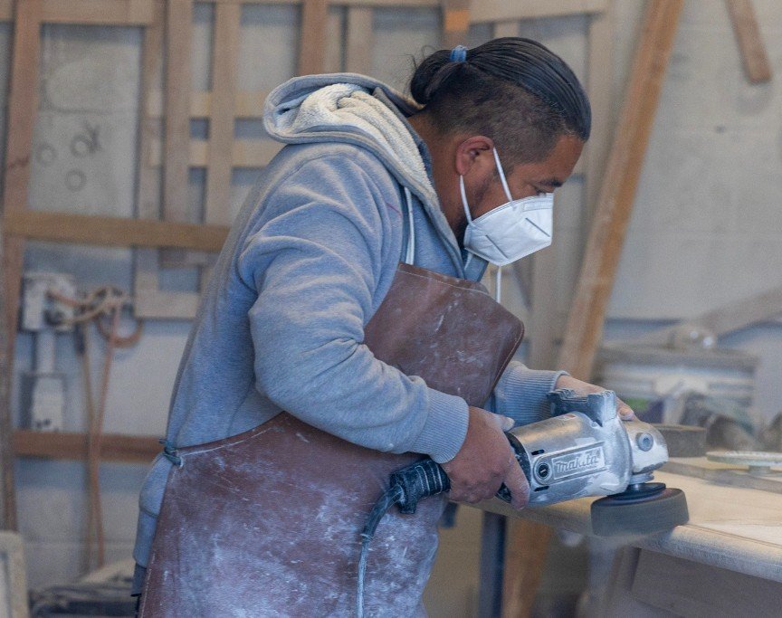 countertop fabrication worker