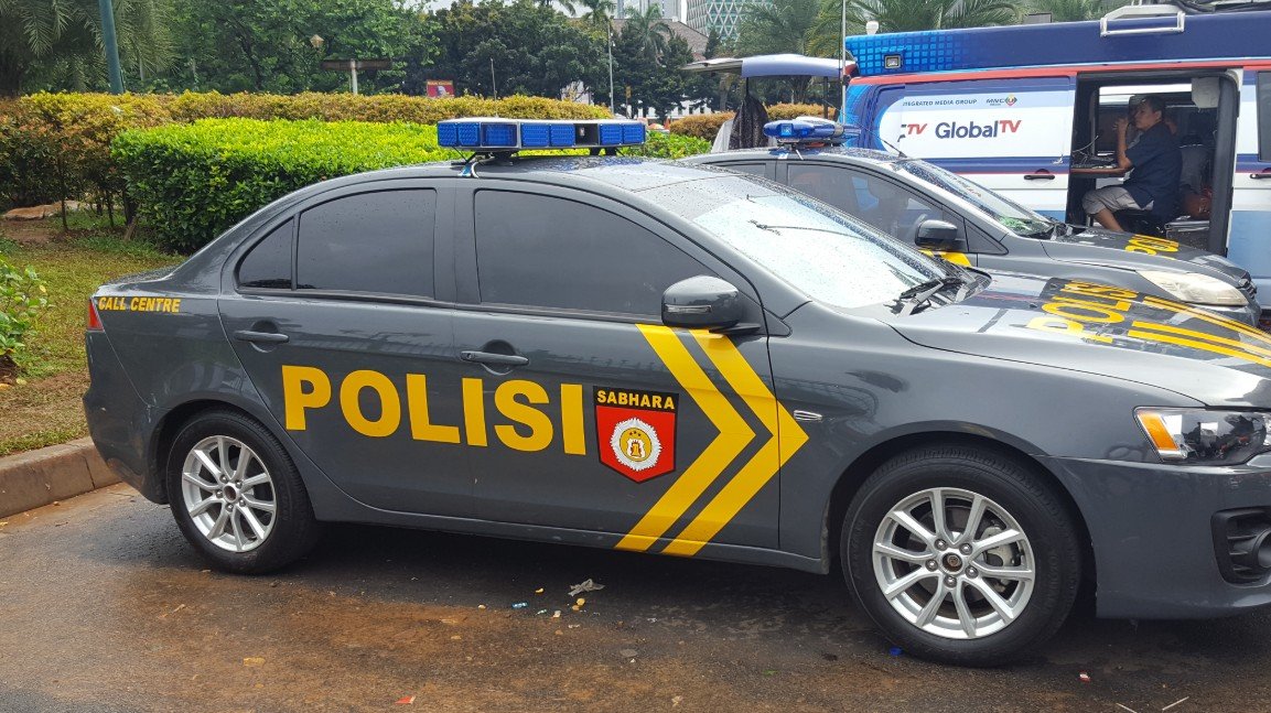 police patrol car