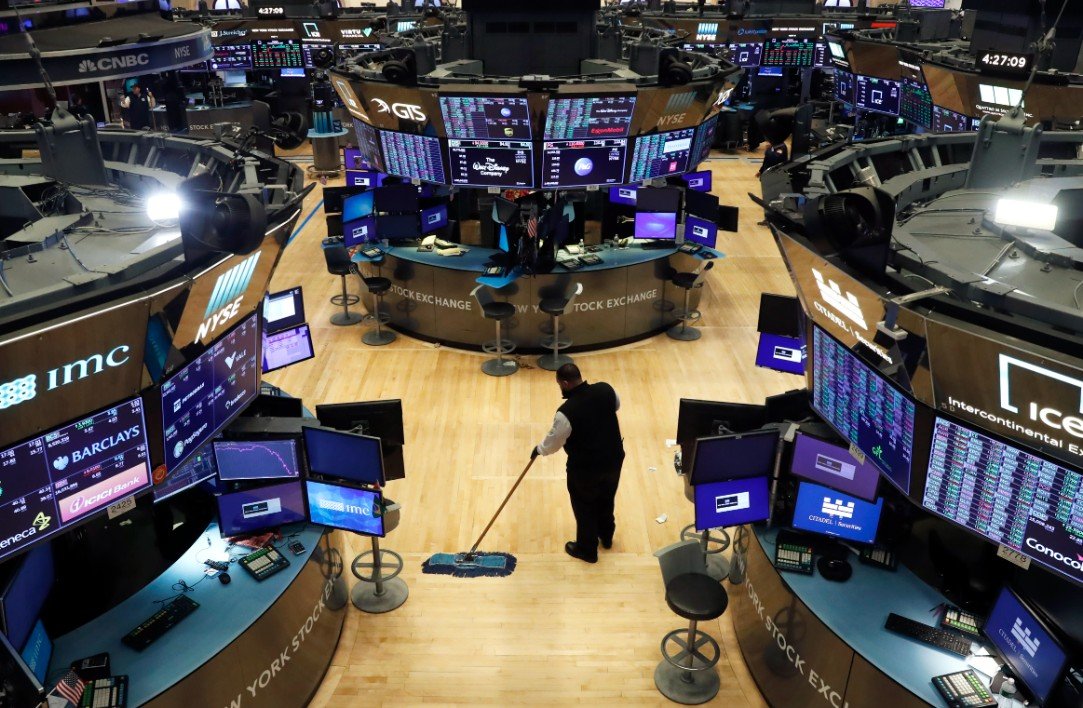 traders working on New York Stock