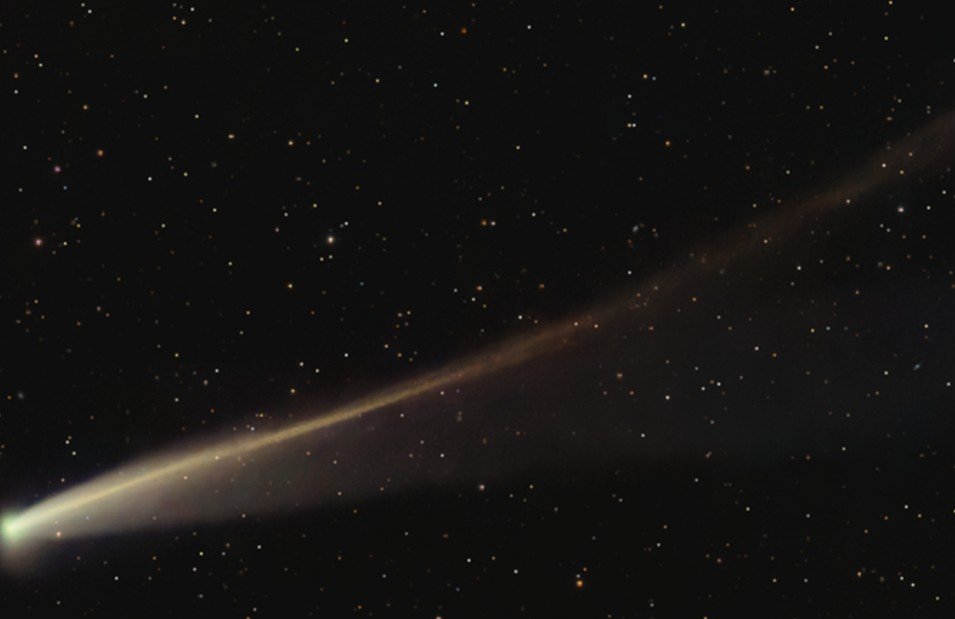 Comet C/2025 R3 night sky