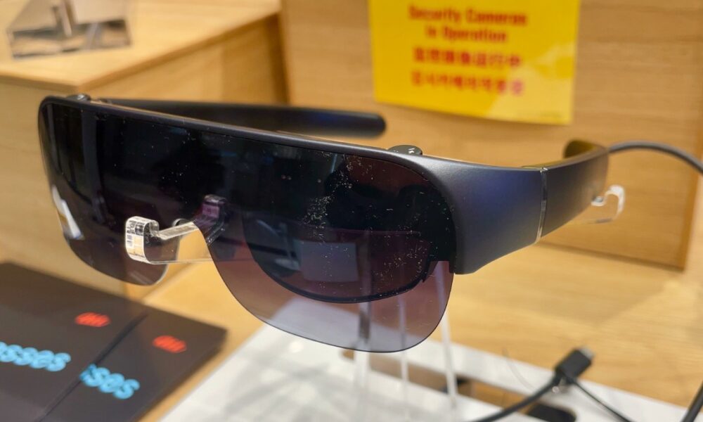 IXI Autofocus Glasses Debut at CES 2026