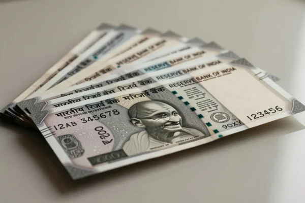 Indian rupee at record low as SIP flows enable 78 billion dollar FPI equity exit.