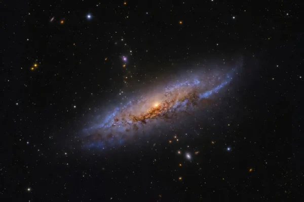NGC 1266 lenticular galaxy Hubble image showing post-starburst quenching and dust lanes.