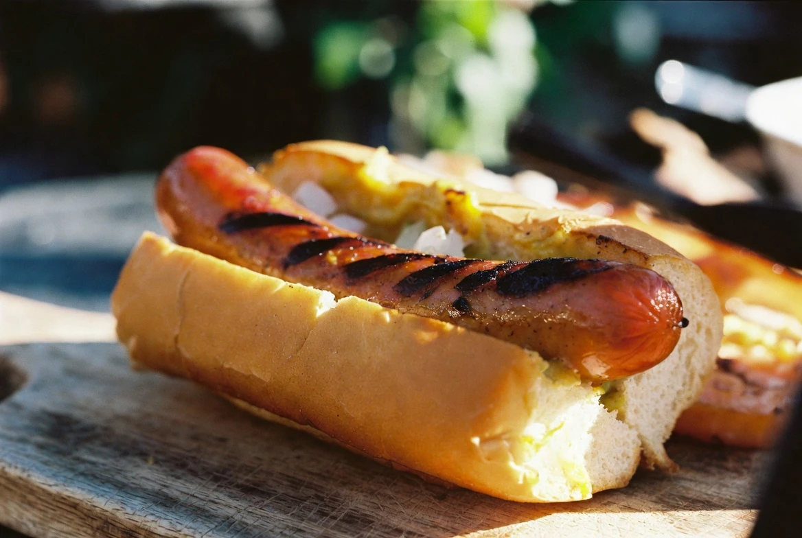 best way to cook hot dogs grilled naturally
