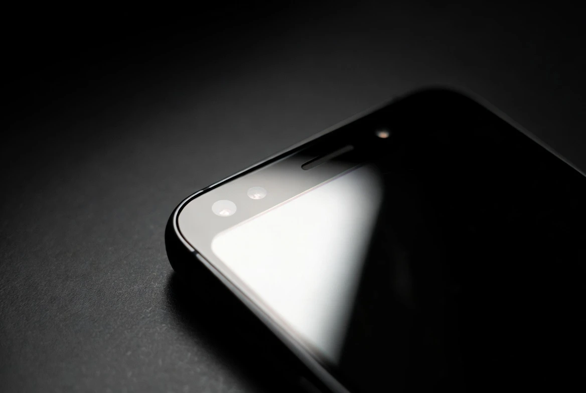 iPhone 18 Pro smaller Dynamic Island camera bump