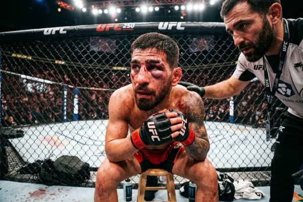 UFC Freedom 250 Gaethje Topuria title fight stoppage