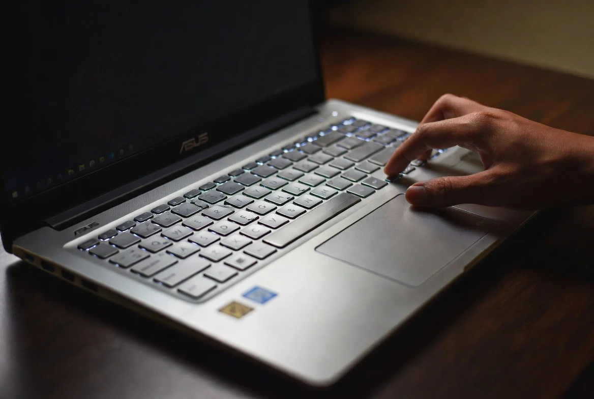 ASUS Vivobook 15 with Intel Core 5 Series 3 processor