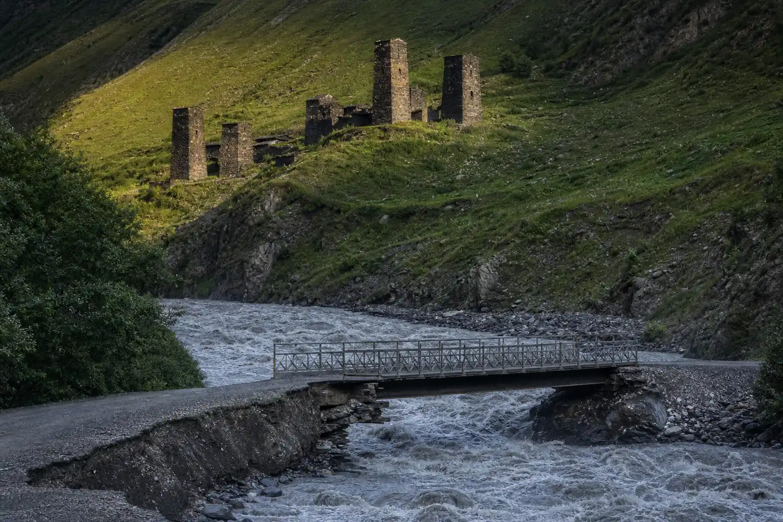Tusheti Shenako Diklo bridge washed out by flood in Georgia